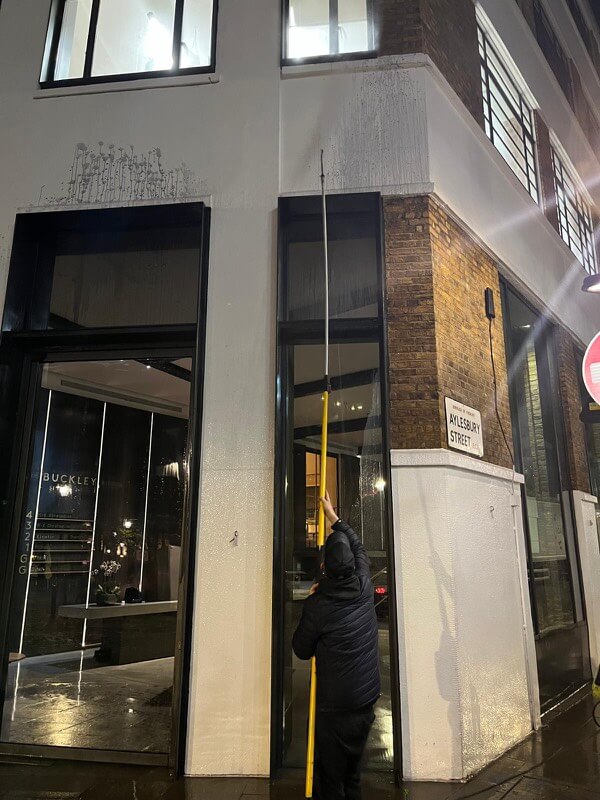 commercial window cleaning london